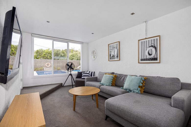 Blairgowrie Front Beach House | Refined Coastal Retreat Steps from the Sea - Blairgowrie, Australia