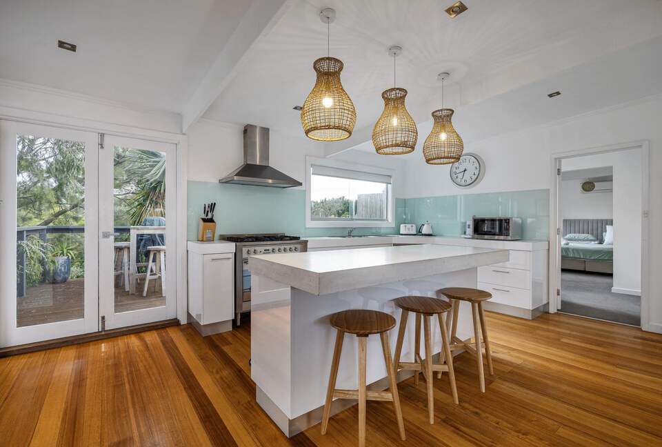 Blairgowrie Front Beach House | Refined Coastal Retreat Steps from the Sea - Blairgowrie, Australia