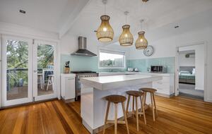 Blairgowrie Front Beach House | Refined Coastal Retreat Steps from the Sea - Blairgowrie, Australia