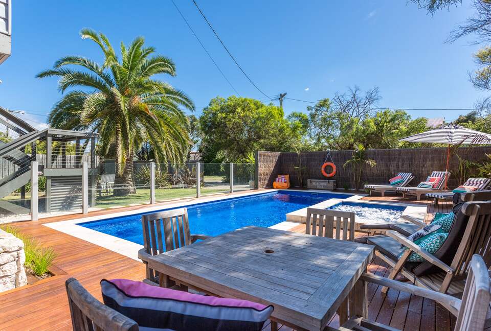 Blairgowrie Front Beach House | Refined Coastal Retreat Steps from the Sea - Blairgowrie, Australia