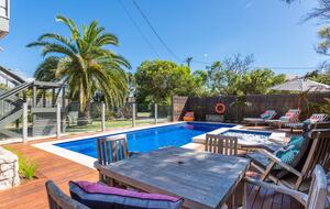 Blairgowrie Front Beach House | Refined Coastal Retreat Steps from the Sea - Blairgowrie, Australia