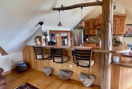 Charming Guest House on a 200/Acre Gated Estate - Middletown, Connecticut