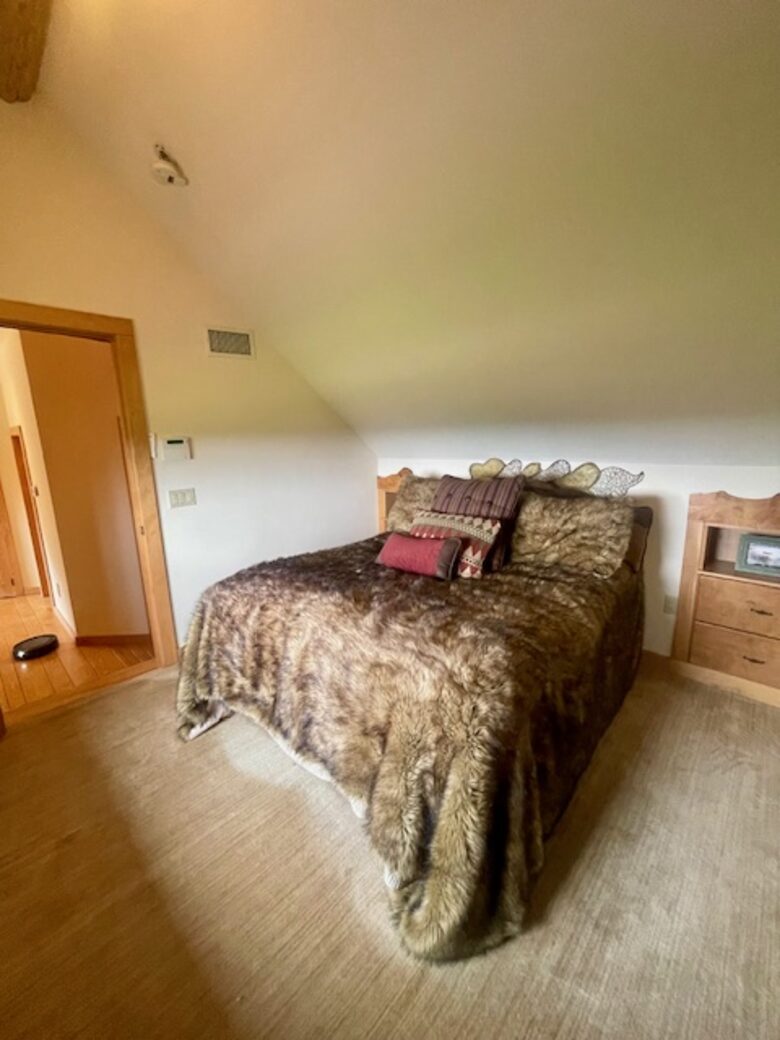 Charming Guest House on a 200/Acre Gated Estate - Middletown, Connecticut