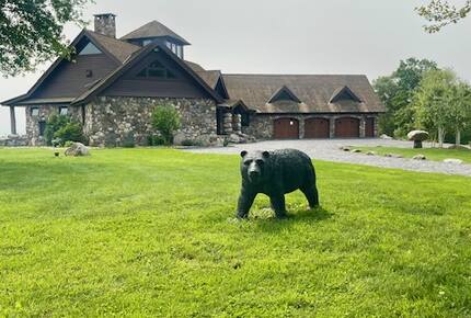 Charming Guest House on a 200/Acre Gated Estate - Middletown, Connecticut