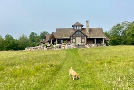 Charming Guest House on a 200/Acre Gated Estate - Middletown, Connecticut