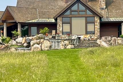 Charming Guest House on a 200/Acre Gated Estate - Middletown, Connecticut