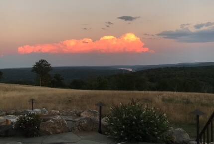 Charming Guest House on a 200/Acre Gated Estate - Middletown, Connecticut