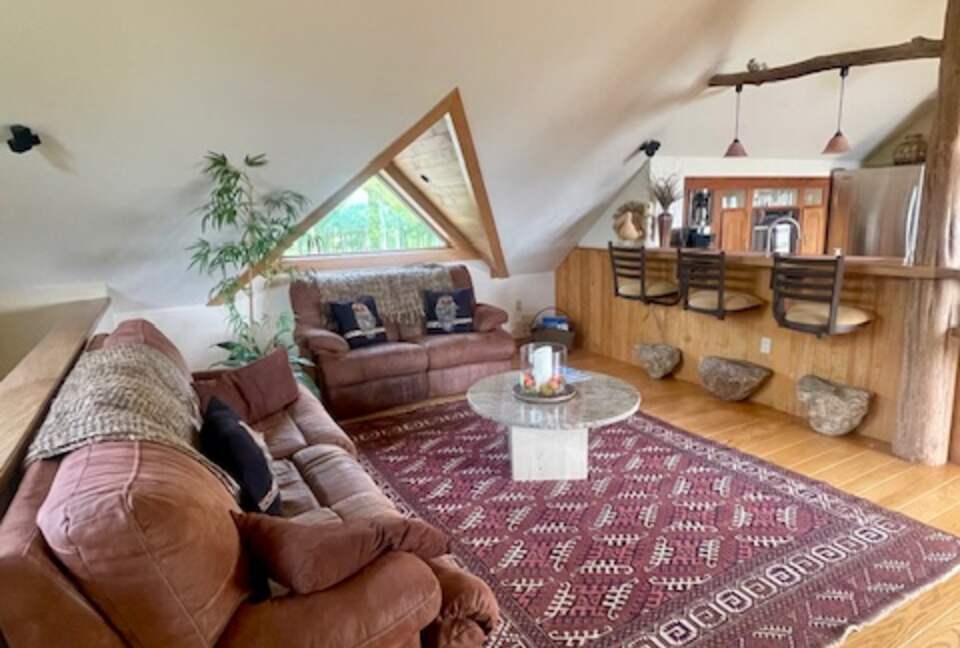 Charming Guest House on a 200/Acre Gated Estate - Middletown, Connecticut