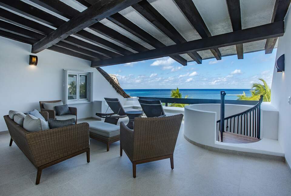 Elegant Escape on Cozumel’s Premier Beachfront - Cozumel, Mexico