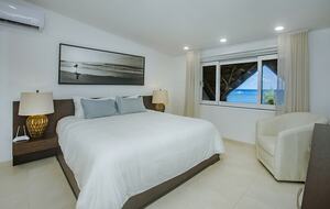 Elegant Escape on Cozumel’s Premier Beachfront - Cozumel, Mexico