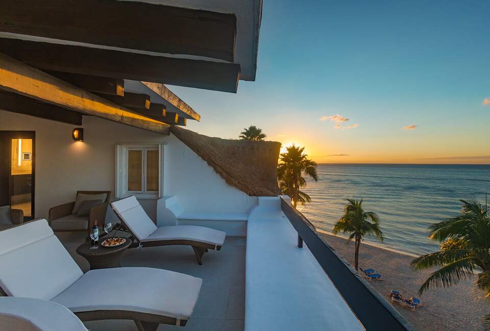 Elegant Escape on Cozumel’s Premier Beachfront - Cozumel, Mexico