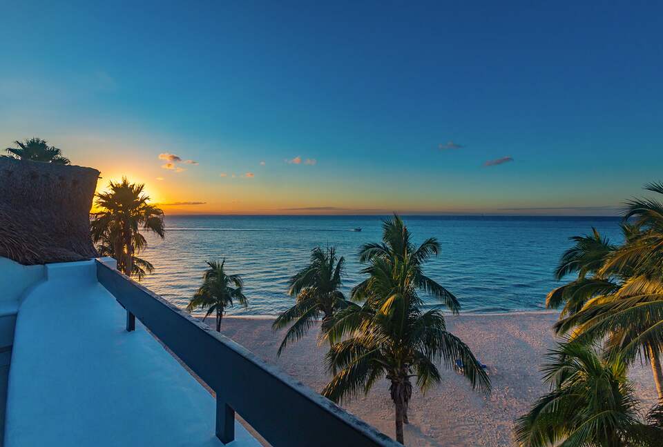 Elegant Escape on Cozumel’s Premier Beachfront - Cozumel, Mexico