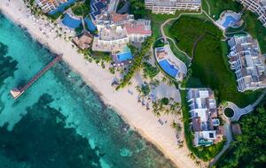 Elegant Escape on Cozumel’s Premier Beachfront - Cozumel, Mexico