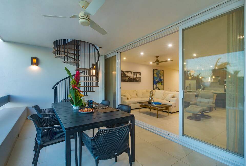 Elegant Escape on Cozumel’s Premier Beachfront - Cozumel, Mexico