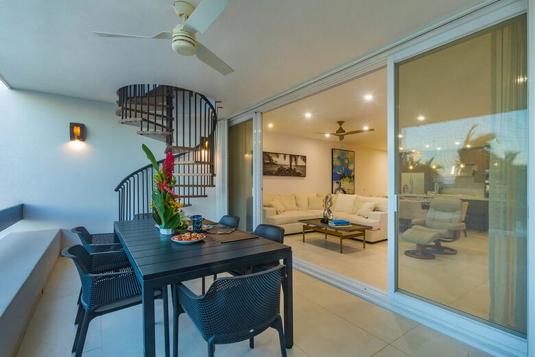 Elegant Escape on Cozumel’s Premier Beachfront - Cozumel, Mexico