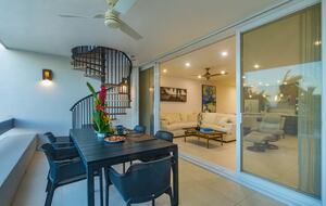 Elegant Escape on Cozumel’s Premier Beachfront - Cozumel, Mexico