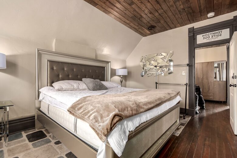 Urban Loft Living in Denver’s Tennyson Street District - Denver, Colorado