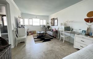 Perfectly Located Condo | Steps from the Beach - Miami Beach, Florida