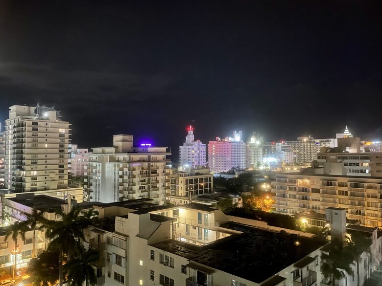 Perfectly Located Condo | Steps from the Beach - Miami Beach, Florida
