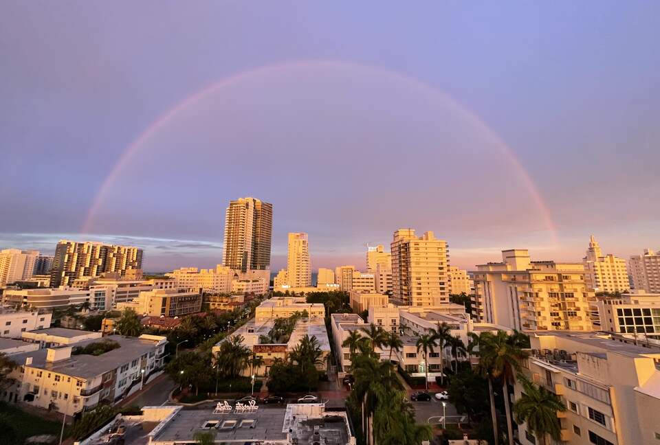 Perfectly Located Condo | Steps from the Beach - Miami Beach, Florida