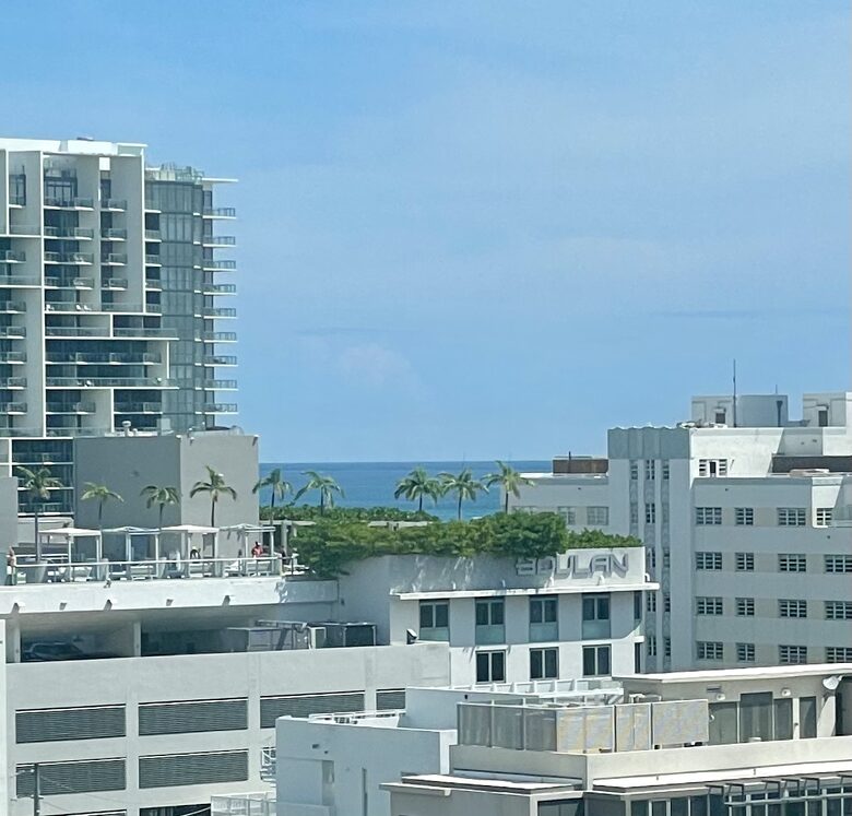 Perfectly Located Condo | Steps from the Beach - Miami Beach, Florida