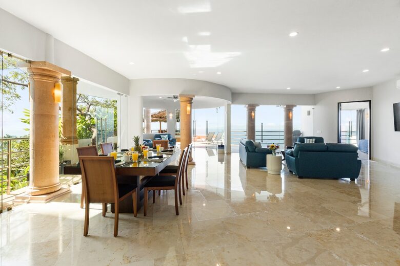 Bayview Villa Above Los Muertos Beach with Private Infinity Pool - Vallarta, Mexico