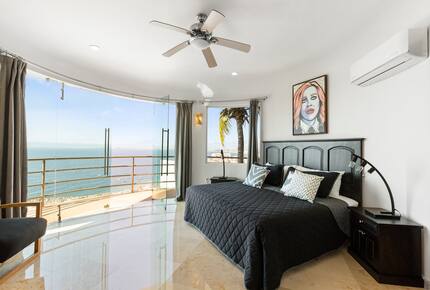Bayview Villa Above Los Muertos Beach with Private Infinity Pool - Vallarta, Mexico