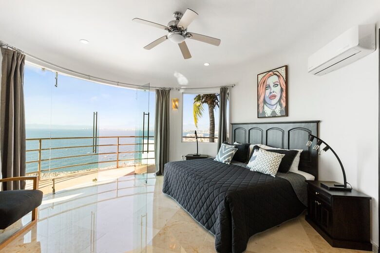 Bayview Villa Above Los Muertos Beach with Private Infinity Pool - Vallarta, Mexico