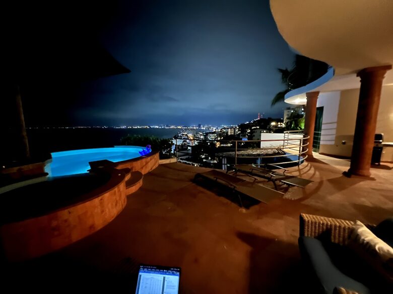 Bayview Villa Above Los Muertos Beach with Private Infinity Pool - Vallarta, Mexico