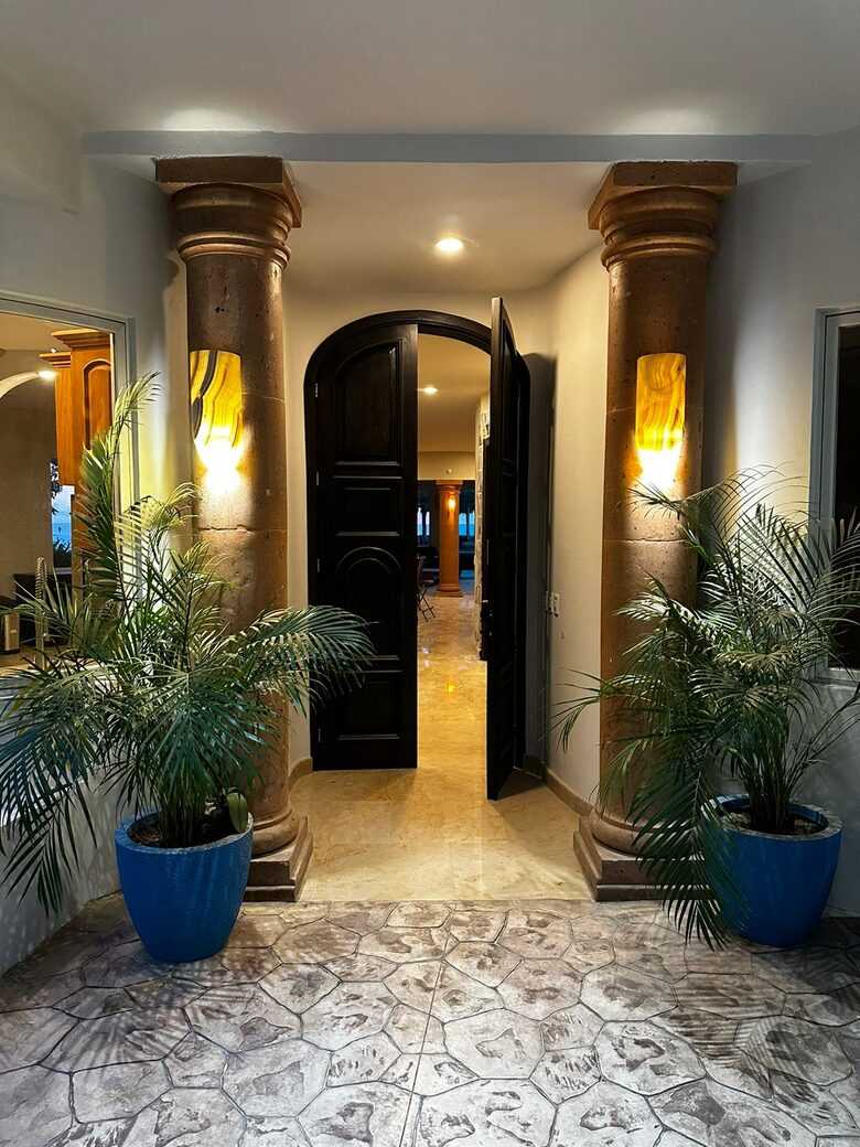 Bayview Villa Above Los Muertos Beach with Private Infinity Pool - Vallarta, Mexico