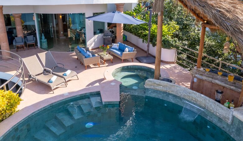 Bayview Villa Above Los Muertos Beach with Private Infinity Pool - Vallarta, Mexico