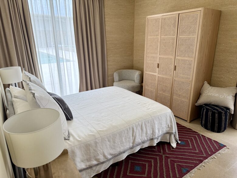 Guesthouse: En suite bedroom 1 (Queen; 160x200 cm)