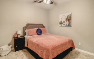 Tranquil Escape on Dowling Lake with Pool, Spa & Firepit - Dade City, Florida