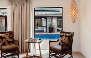 Unique sustainable luxury Retreat (sleeps 12) with a wellness zone including pool, spa, sauna & yoga decks - Rotorua, New Zealand