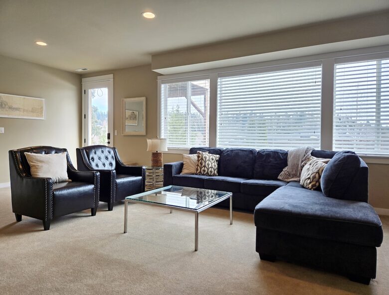 Pacific Northwest Luxe Home Near Woodinville Wineries - Bothell, Washington