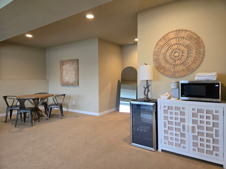 Pacific Northwest Luxe Home Near Woodinville Wineries - Bothell, Washington