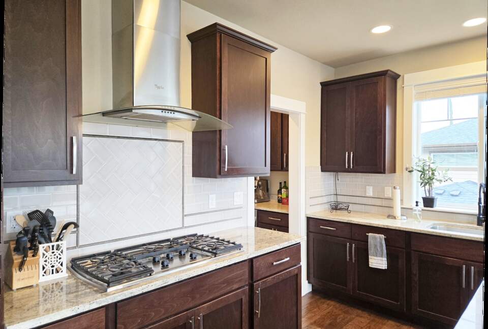 Pacific Northwest Luxe Home Near Woodinville Wineries - Bothell, Washington