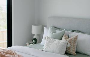 Architectural Elegance with Coastal Views - San Remo, Australia