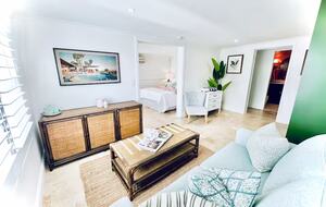 Elegant Retreat with Bay Views in South Cronulla - Cronulla, Australia