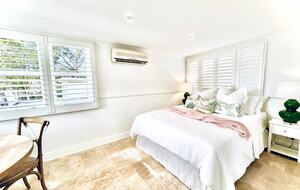 Elegant Retreat with Bay Views in South Cronulla - Cronulla, Australia