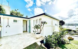 Elegant Retreat with Bay Views in South Cronulla - Cronulla, Australia