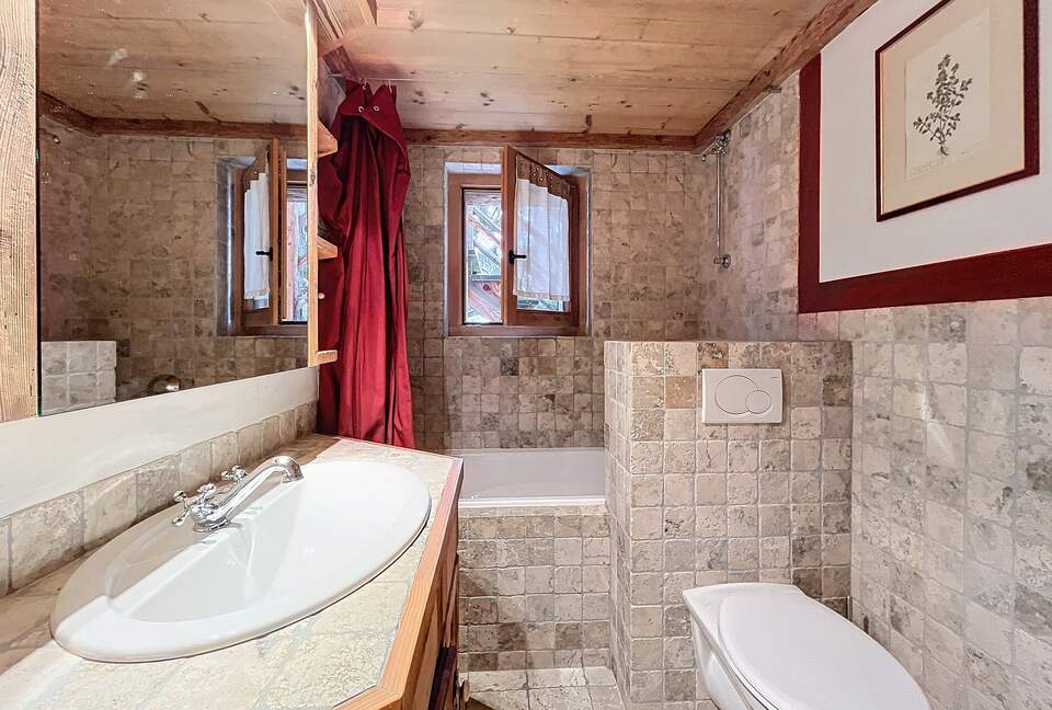 Sophisticated Alpine Apartment Steps from the Slopes - Verbier, Switzerland