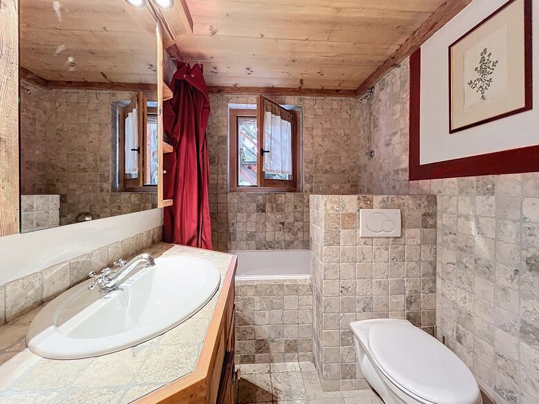 Sophisticated Alpine Apartment Steps from the Slopes - Verbier, Switzerland