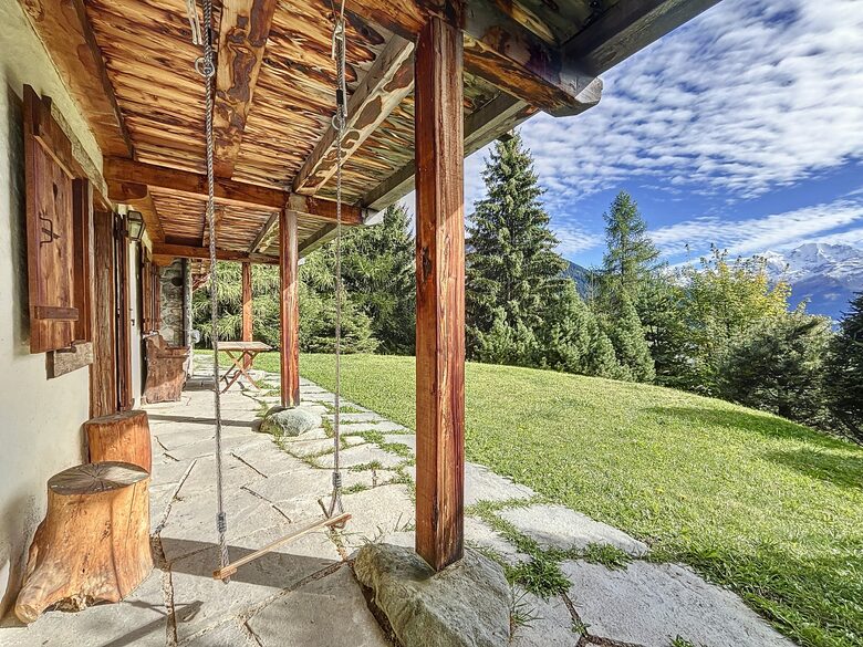 Sophisticated Alpine Apartment Steps from the Slopes - Verbier, Switzerland