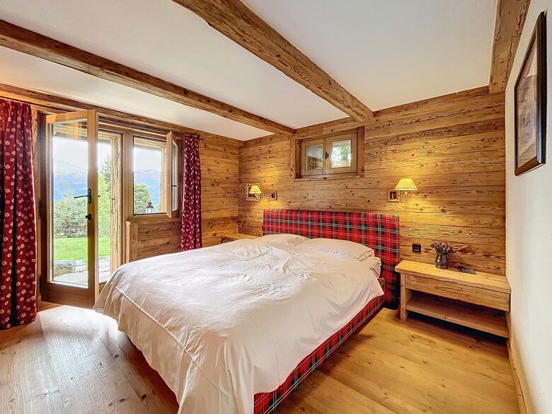Sophisticated Alpine Apartment Steps from the Slopes - Verbier, Switzerland