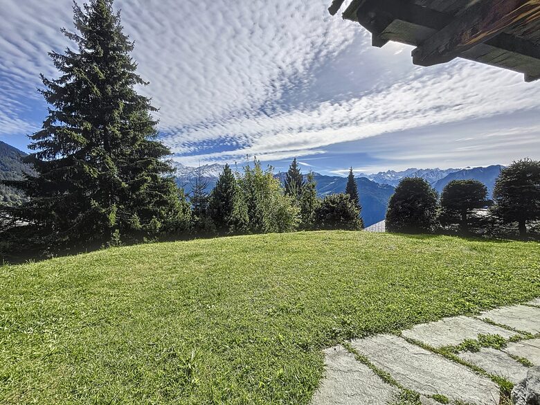 Sophisticated Alpine Apartment Steps from the Slopes - Verbier, Switzerland