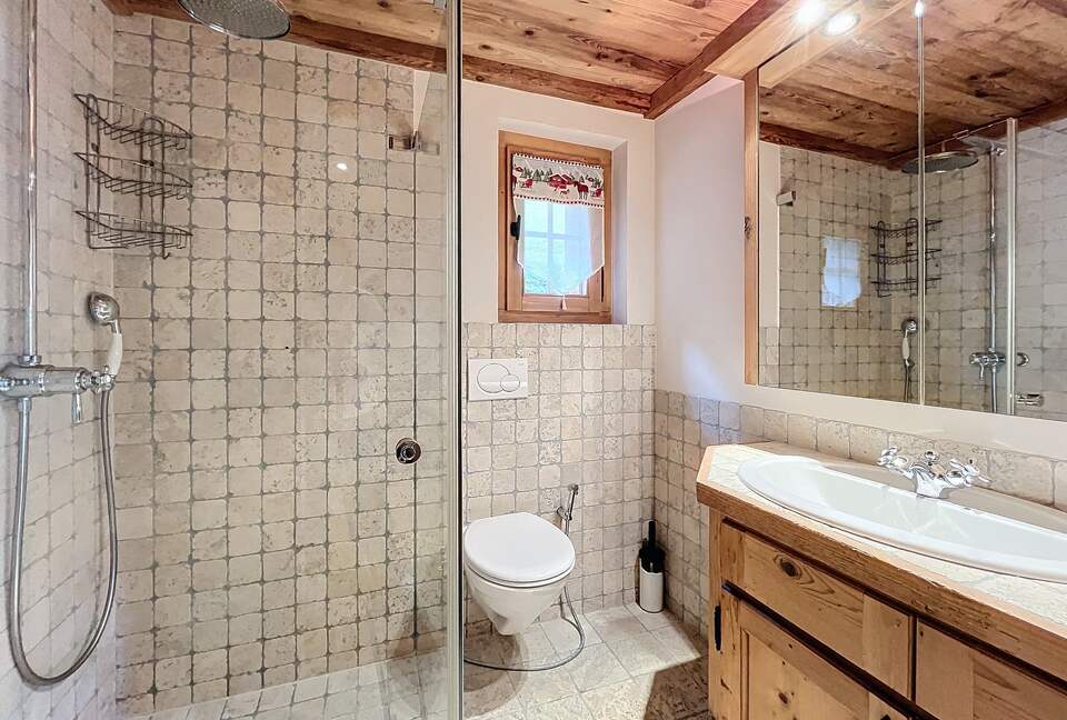 Sophisticated Alpine Apartment Steps from the Slopes - Verbier, Switzerland