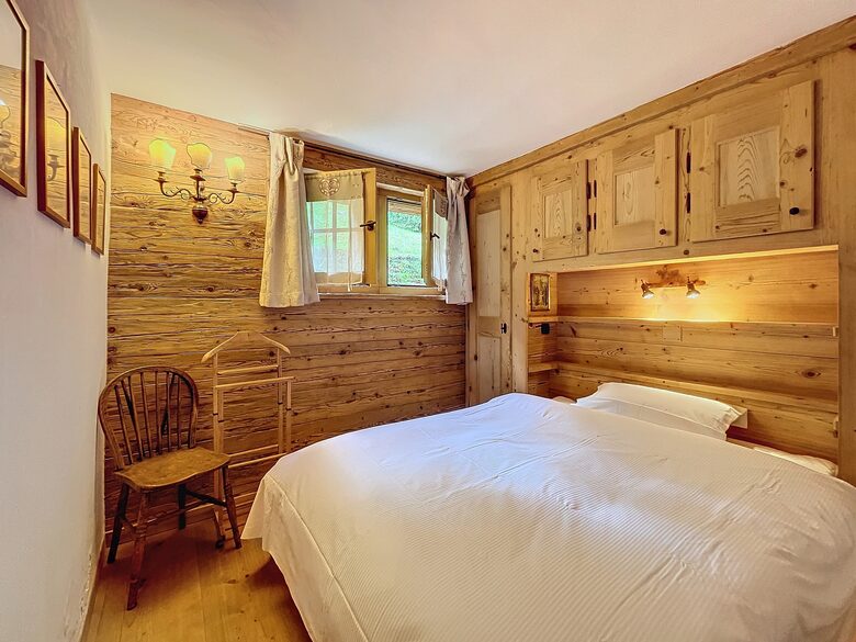 Sophisticated Alpine Apartment Steps from the Slopes - Verbier, Switzerland