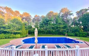 Private Southampton Oasis with Pool, Hot Tub & Beaches Nearby - Hampton Bays, New York