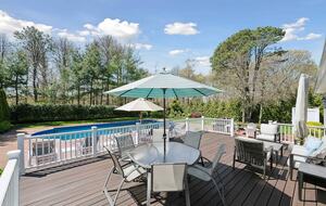 Private Southampton Oasis with Pool, Hot Tub & Beaches Nearby - Hampton Bays, New York